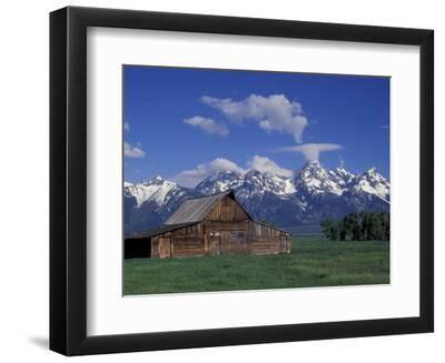 Jackson Hole Homestead and Grand Teton Range, Grand Teton National Park, Wyoming, USA - Black Framed Art Print Wall Art, 12x9