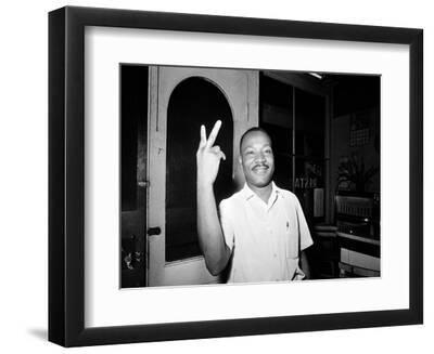 MLK St Augustine Boycott 1964 - Black Framed Art Print Wall Art, 12x9