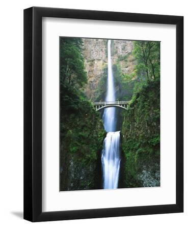 View of Multnomah Falls in Columbia Gorge, Oregon, USA - Black Framed Art Print Wall Art, 9x12